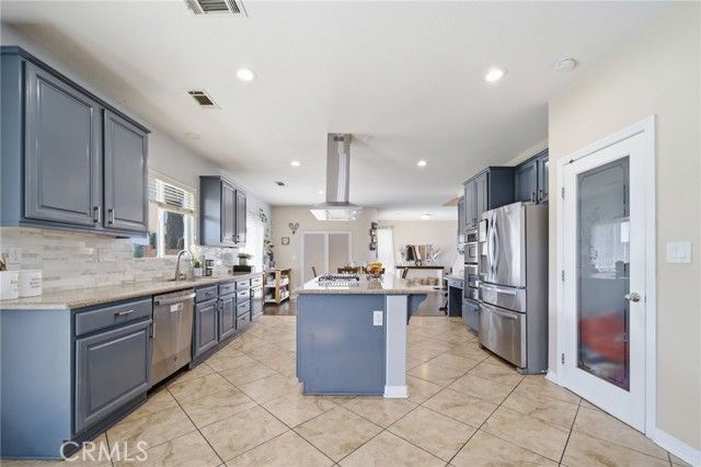 11276 Bridle Lane, Victorville, CA 92392