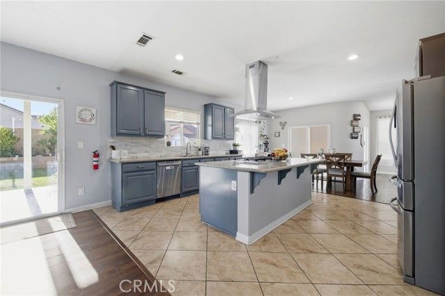 11276 Bridle Lane, Victorville, CA 92392