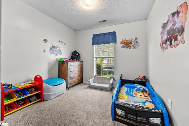 109 W Fall River Way, Simpsonville, SC 29680