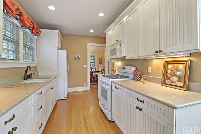 335 E Liberty Street, Barrington, IL 60010