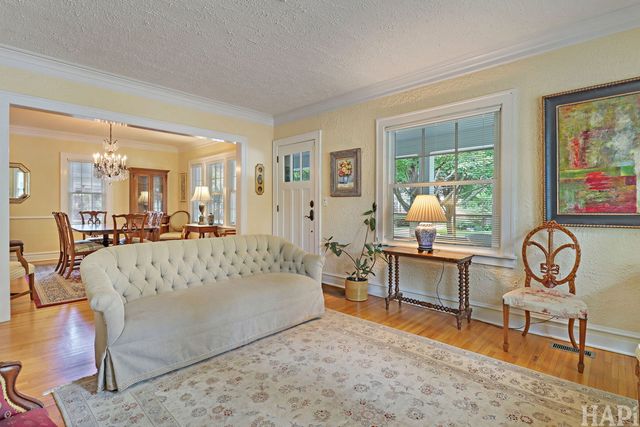 335 E Liberty Street, Barrington, IL 60010