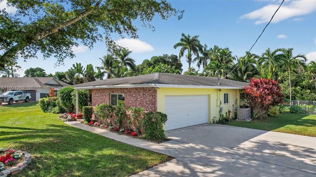 431 Vicksburg Ter, Plantation, FL 33325