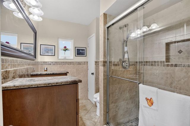 431 Vicksburg Ter, Plantation, FL 33325