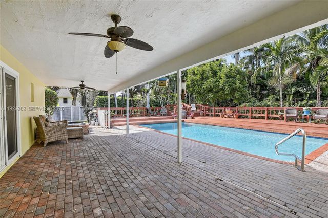 431 Vicksburg Ter, Plantation, FL 33325