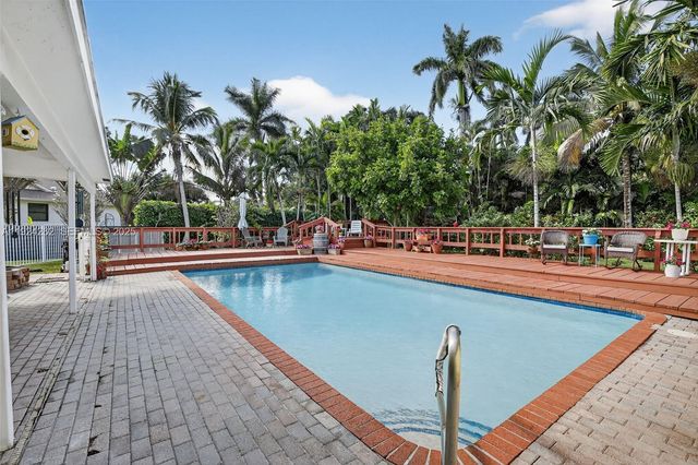 431 Vicksburg Ter, Plantation, FL 33325