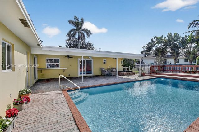 431 Vicksburg Ter, Plantation, FL 33325