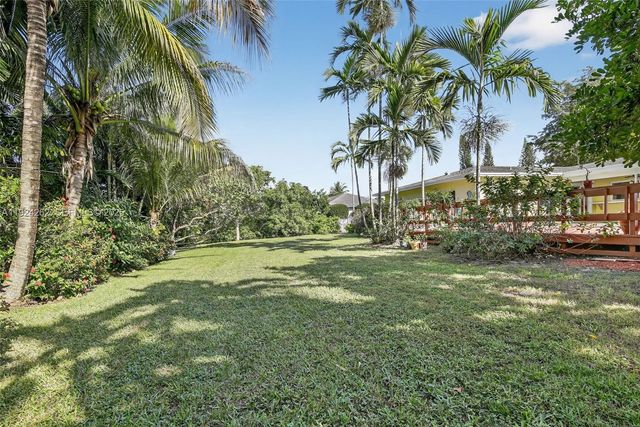 431 Vicksburg Ter, Plantation, FL 33325