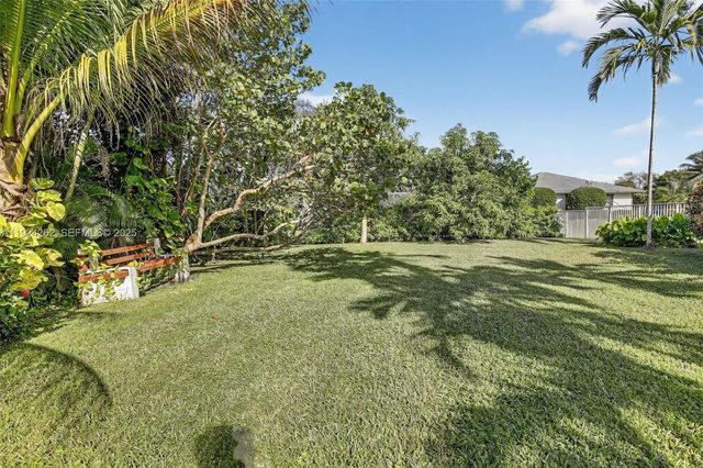 431 Vicksburg Ter, Plantation, FL 33325