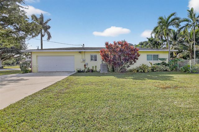 431 Vicksburg Ter, Plantation, FL 33325