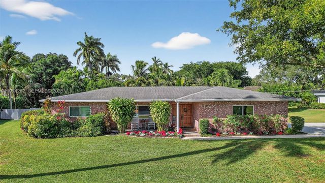 431 Vicksburg Ter, Plantation, FL 33325