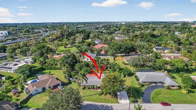 431 Vicksburg Ter, Plantation, FL 33325