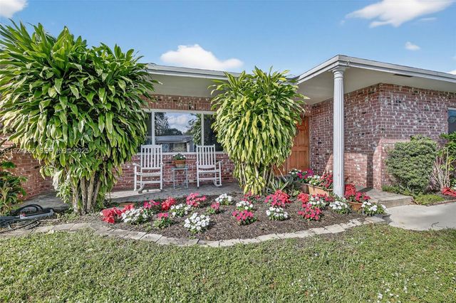 431 Vicksburg Ter, Plantation, FL 33325