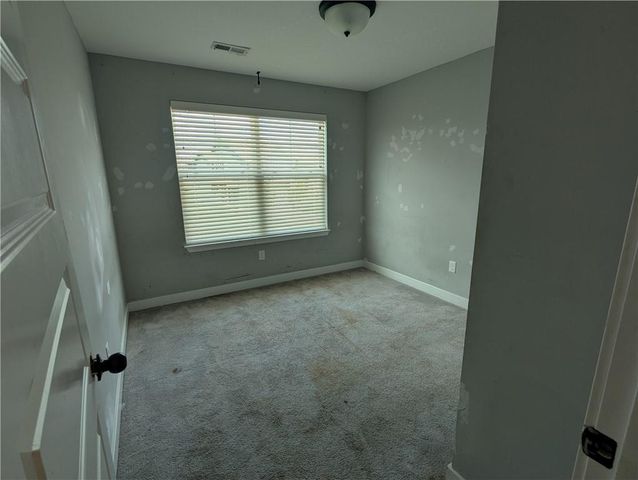 8816 SW 9th Street, Blue Springs, MO 64064