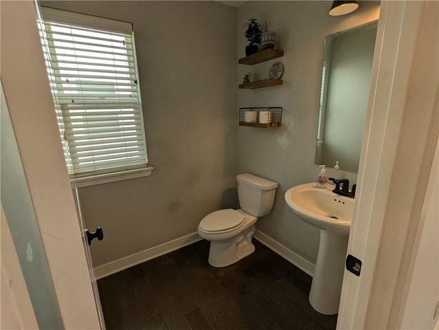 8816 SW 9th Street, Blue Springs, MO 64064