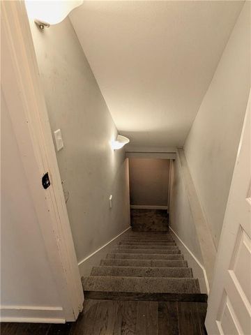 8816 SW 9th Street, Blue Springs, MO 64064