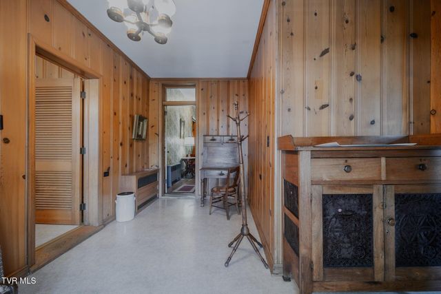 438 East Main Street, Rogersville, TN 37857