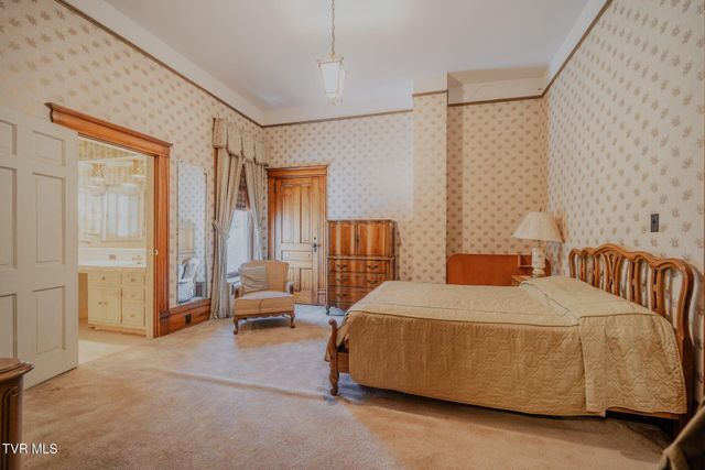 438 East Main Street, Rogersville, TN 37857