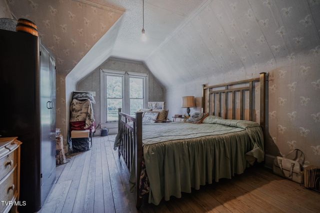 438 East Main Street, Rogersville, TN 37857