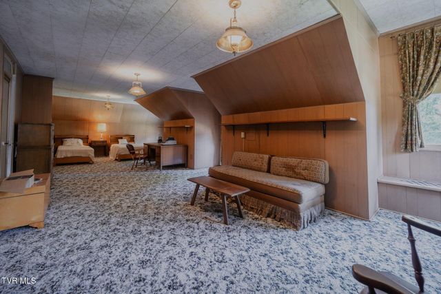 438 East Main Street, Rogersville, TN 37857