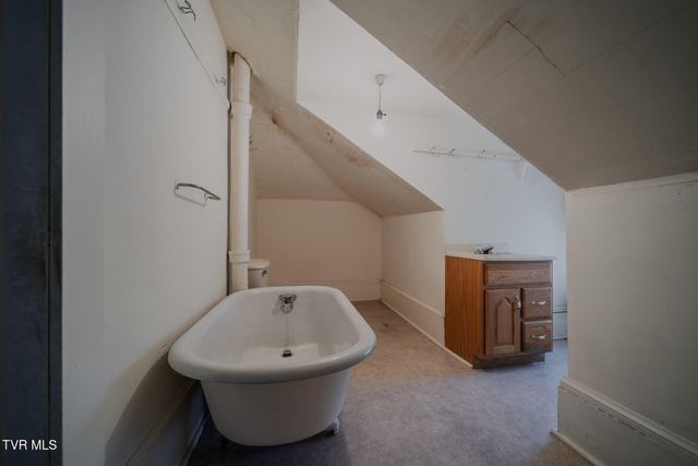 438 East Main Street, Rogersville, TN 37857