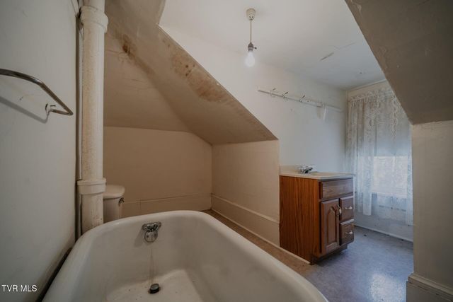 438 East Main Street, Rogersville, TN 37857