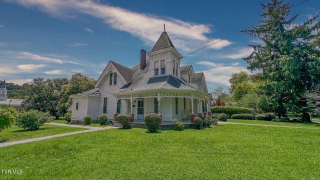 438 East Main Street, Rogersville, TN 37857