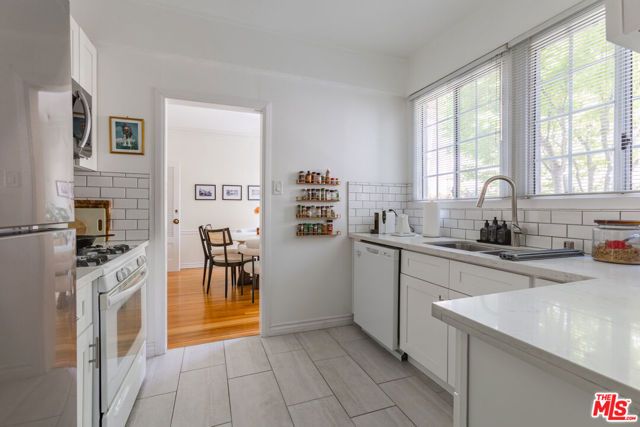 9660 W Olympic Boulevard, Beverly Hills, CA 90212