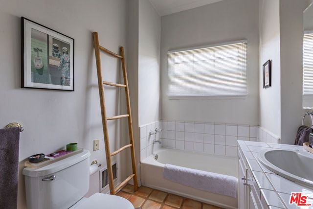 9660 W Olympic Boulevard, Beverly Hills, CA 90212