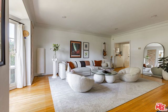 9660 W Olympic Boulevard, Beverly Hills, CA 90212