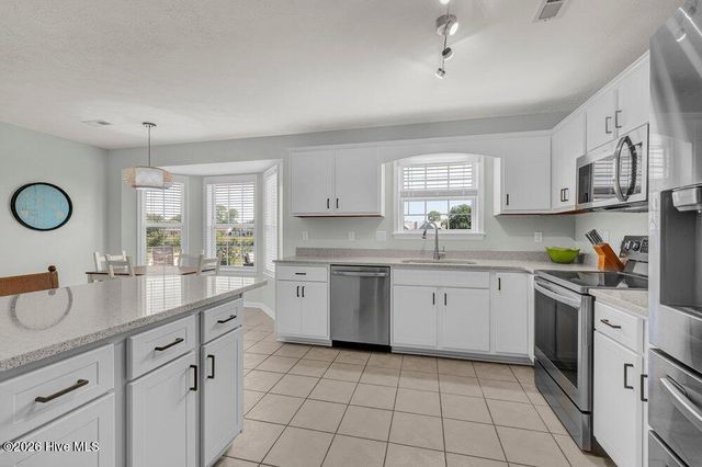 7115 Brittany Lakes Drive, Wilmington, NC 28411