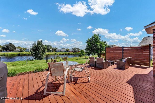 7115 Brittany Lakes Drive, Wilmington, NC 28411