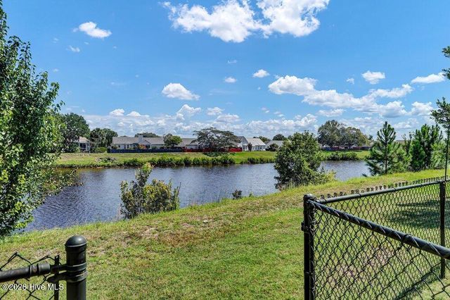 7115 Brittany Lakes Drive, Wilmington, NC 28411