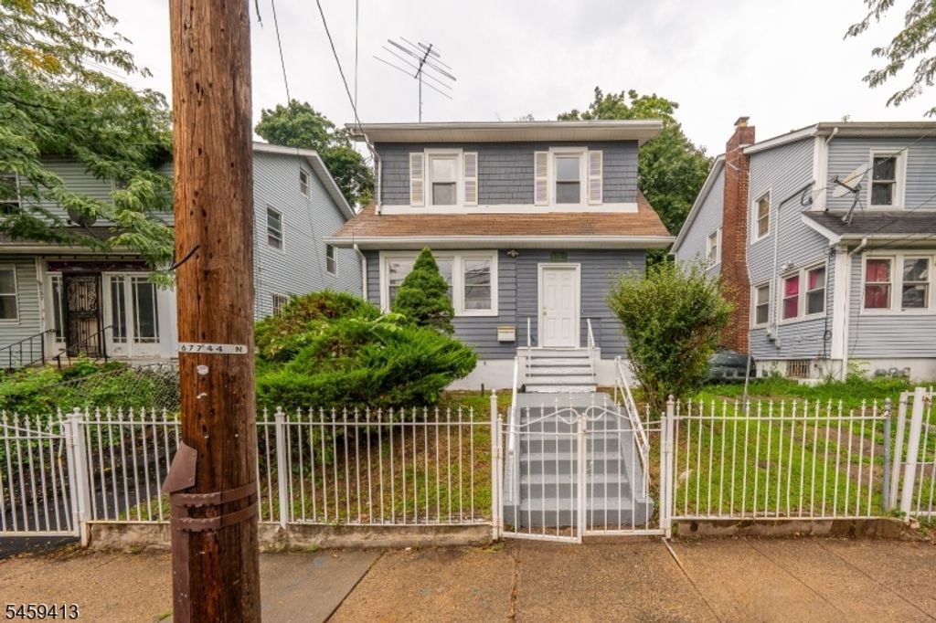 125 Pine Grove Ter, Newark City, NJ 07106 — exterior