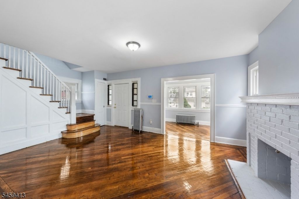 125 Pine Grove Ter, Newark City, NJ 07106 — photo 4