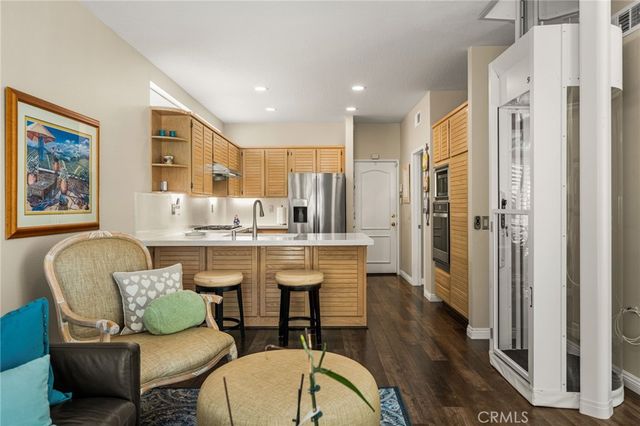 860 E Chisholm Court, Brea, CA 92821