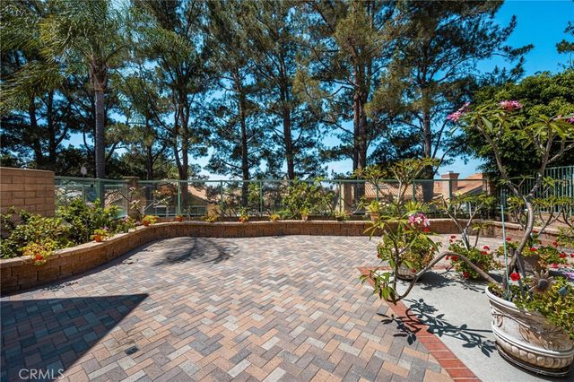 860 E Chisholm Court, Brea, CA 92821