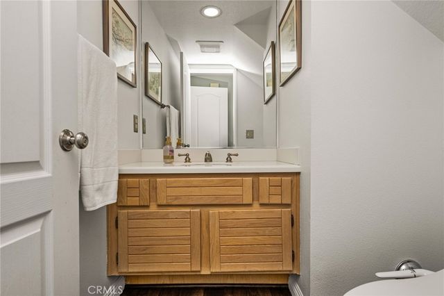 860 E Chisholm Court, Brea, CA 92821