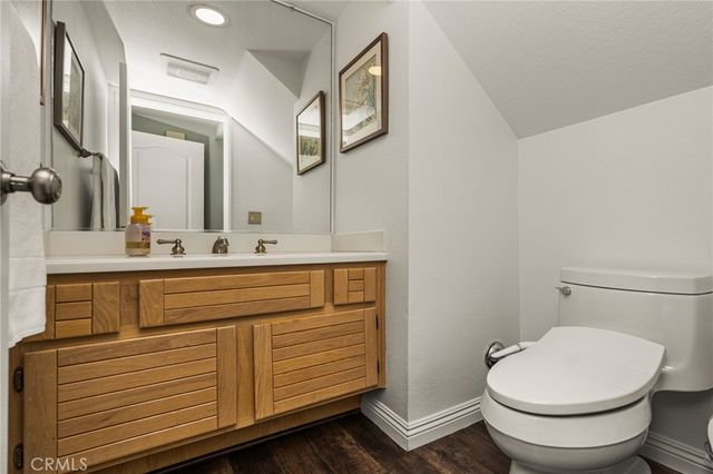 860 E Chisholm Court, Brea, CA 92821