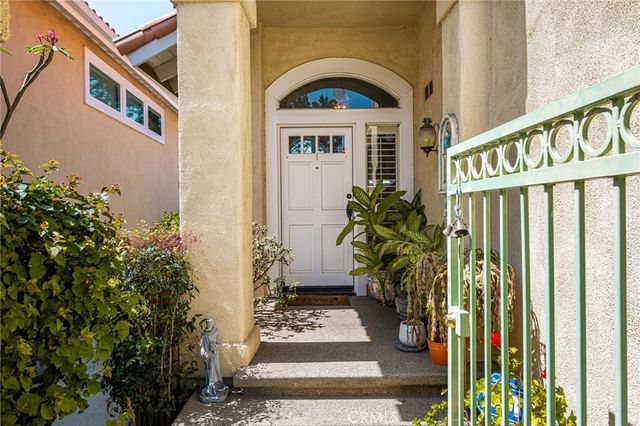 860 E Chisholm Court, Brea, CA 92821