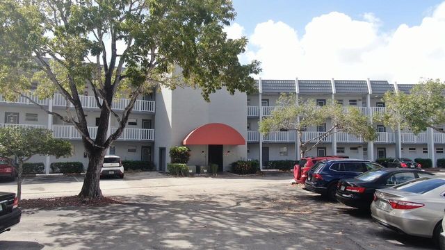 6570 Royal Palm Boulevard 106j, Margate, FL 33063