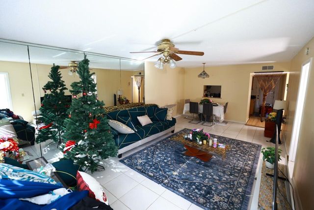 6570 Royal Palm Boulevard 106j, Margate, FL 33063