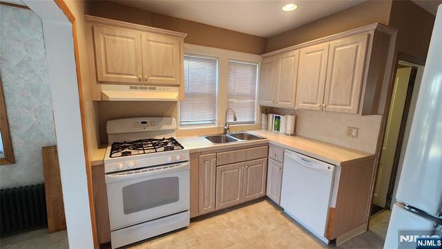 331 Sherman Avenue, Teaneck, NJ 07666