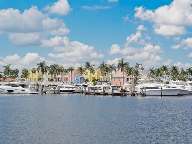 4011 NE 26th Avenue, Lighthouse Point, FL 33064