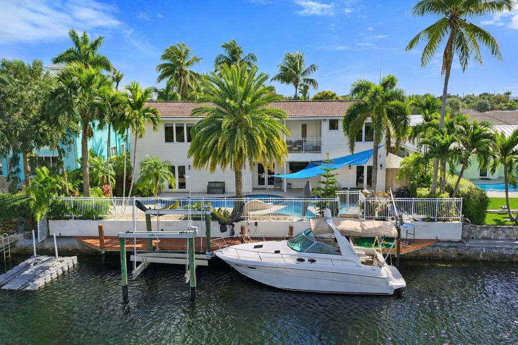 4011 NE 26th Avenue, Lighthouse Point, FL 33064