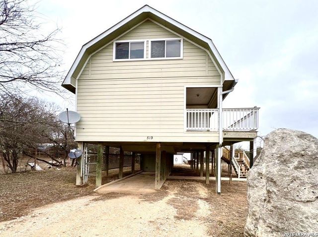 519 Enchanted River Dr, Bandera, TX 78003