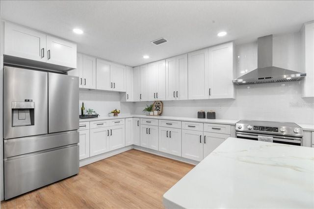 801 NW 37TH DRIVE, Gainesville, FL 32605