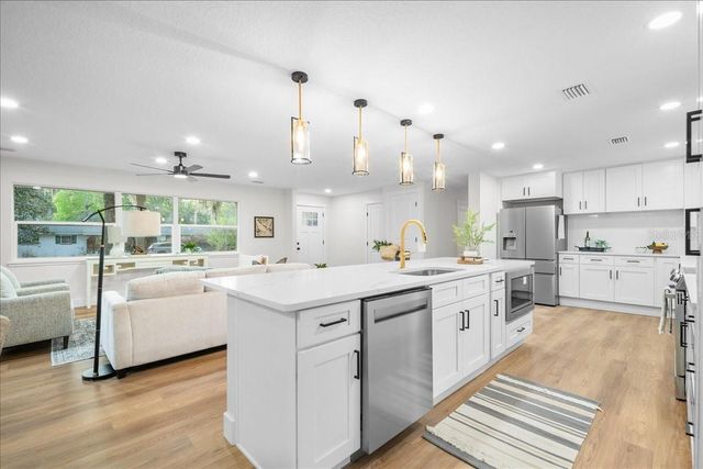 801 NW 37TH DRIVE, Gainesville, FL 32605