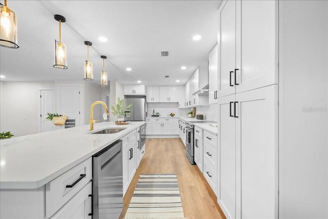 801 NW 37TH DRIVE, Gainesville, FL 32605