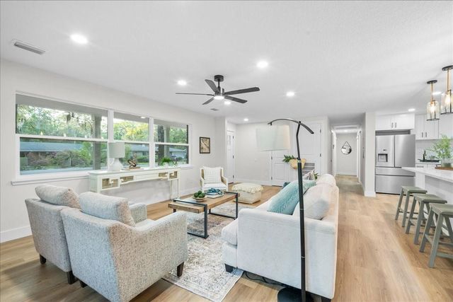 801 NW 37TH DRIVE, Gainesville, FL 32605