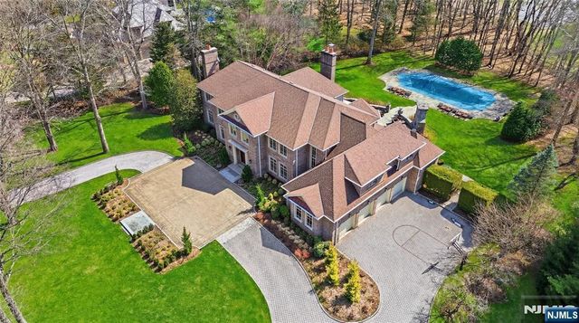 2 Alford Drive, Saddle River, NJ 07458